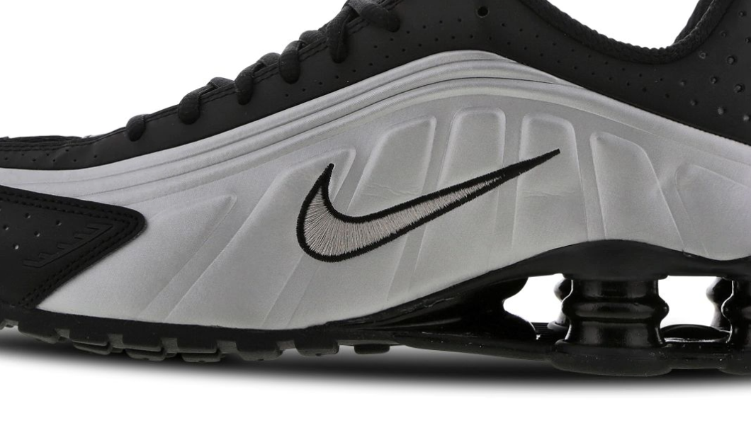 nike shox r4 size 12